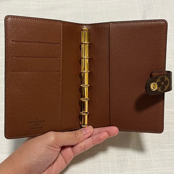 Louis Vuitton Agenda - Picture 4 of 9